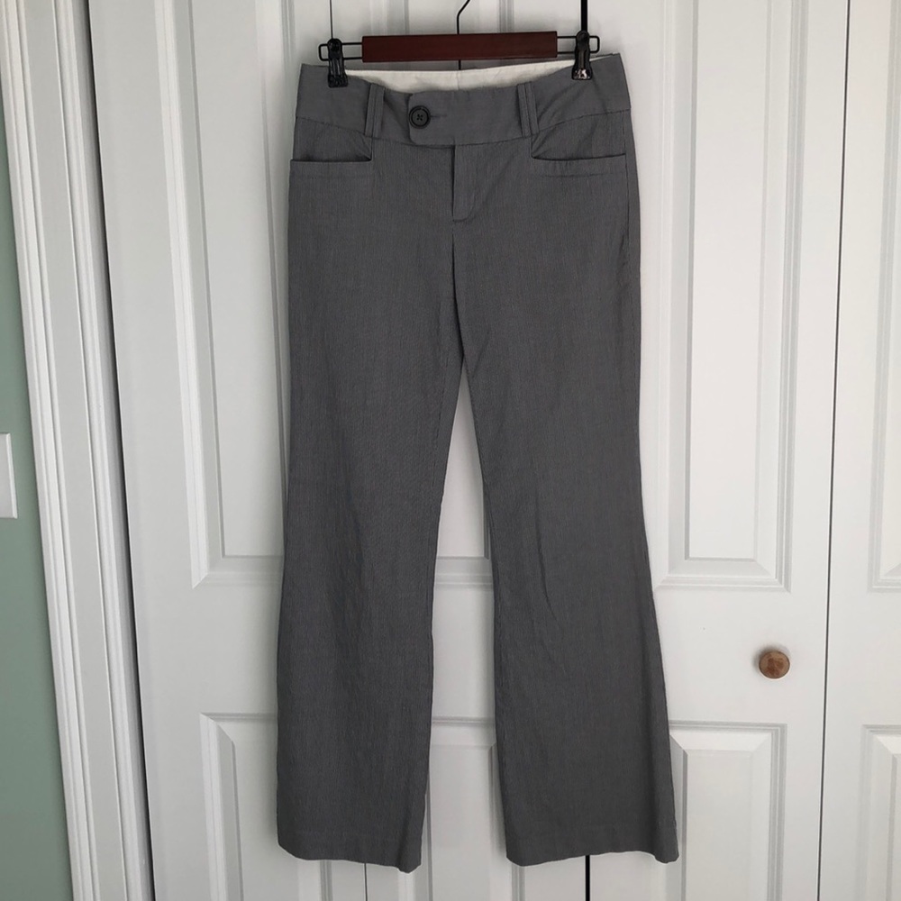 Banana Republic. Gray dress pants. Size 2